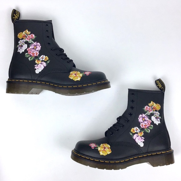 doc martens vonda 2